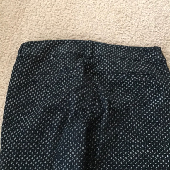 Patterned pants - Picture 3 of 3